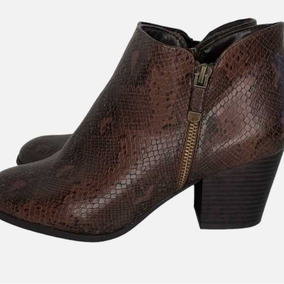 Style & Co Mariana’s brown snakeskin ankle boots size 8 - Picture 4 of 12